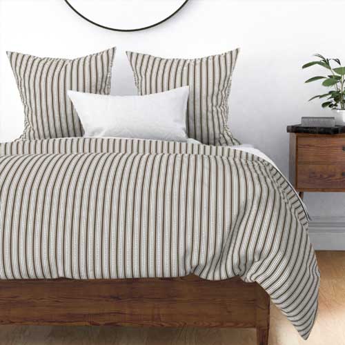 Duvet with French gray ribbon stipes
