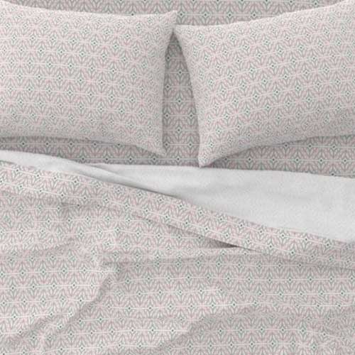 Bed sheets with pink and gray diamonds
