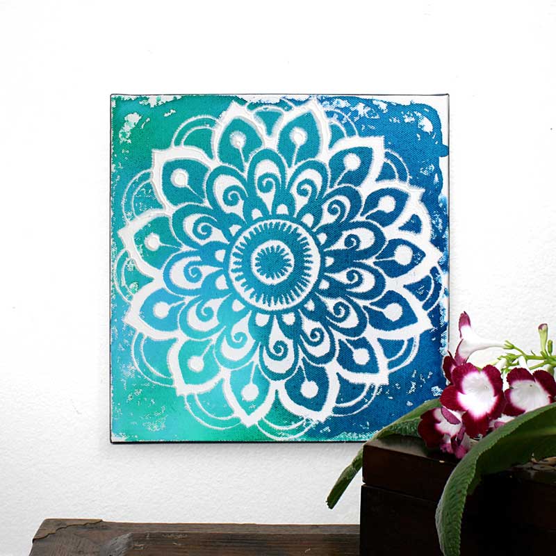 Setting with art with blue and white mandala