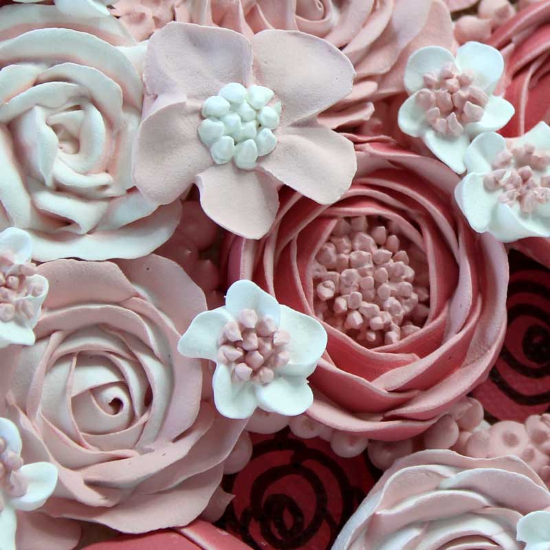 Details on pink and brown rose bouquet art