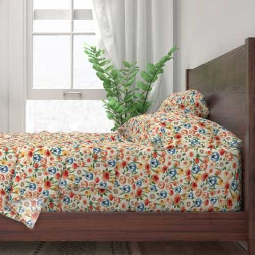 Bed sheets vintage style floral on cream